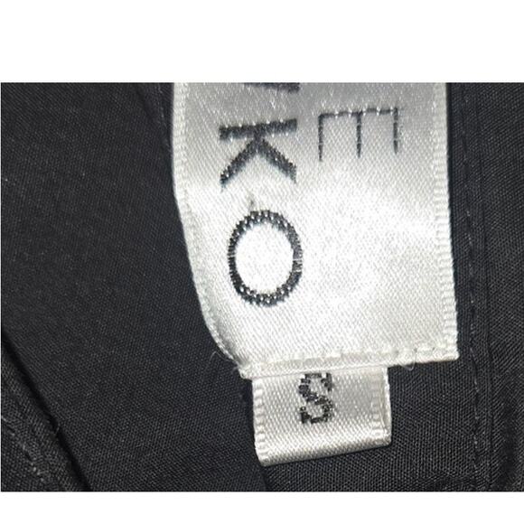 Kate Hewko Black Top Size Small Ladies - Picture 5 of 5